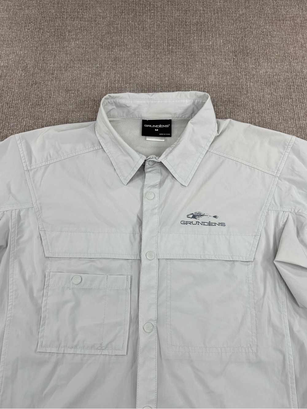 Grundens Shirt Mens Medium Vented Fishing Button Up Short Sleeve Vented